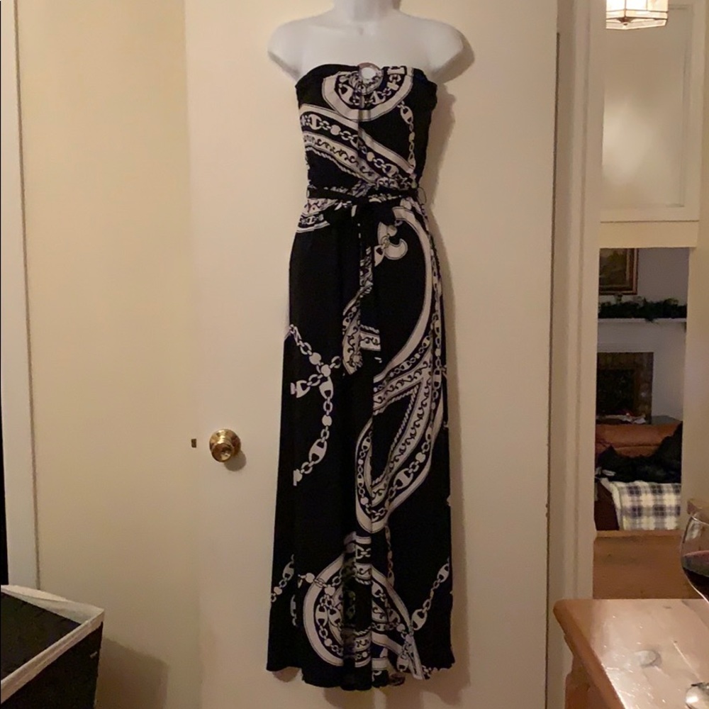 Absolutely gorgeous WHBM maxi Dress . Strapless